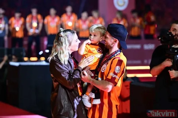 Son dakika transfer haberi! Galatasaray Beşiktaş'ın istediği yıldız oyuncuyu kadrosuna katıyor... Kerem Demirbay işi bitirmek üzere - 18