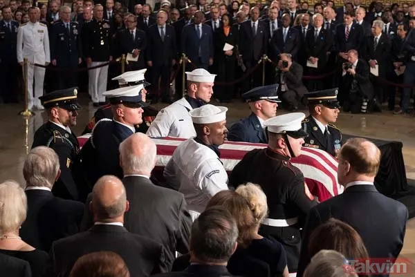 ABD'li Senatör McCain için Kongre'de tören düzenlendi - 34