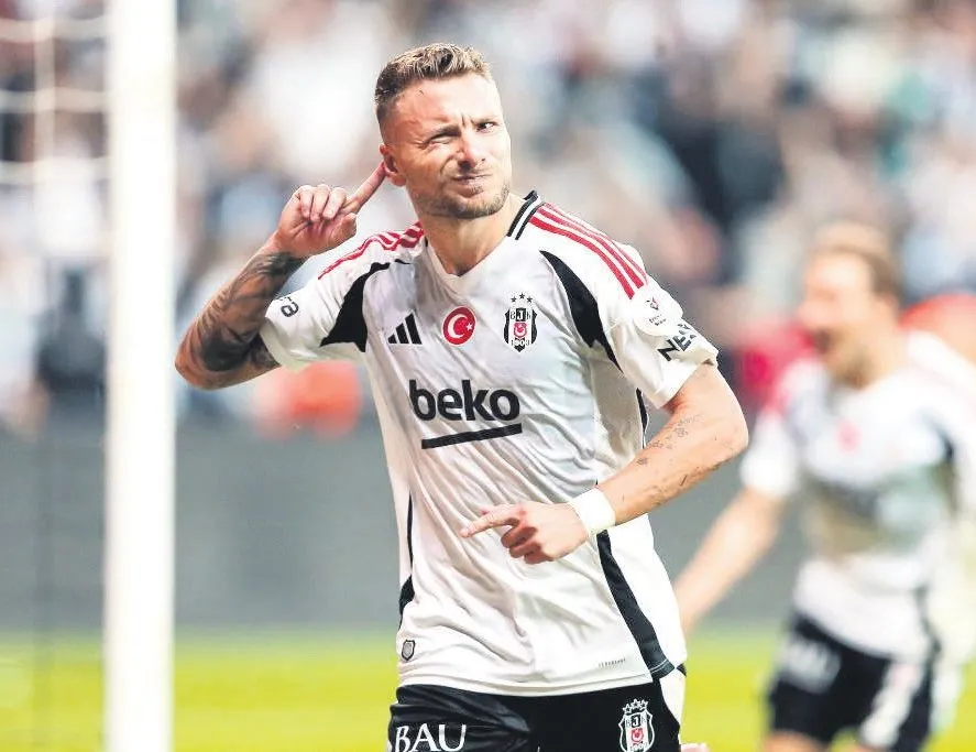 Immobile kendini aştı