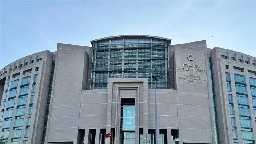 mahkemeyi-tehdit-eden-ekrem-imamoglu-salondan-cikarildi-1783514035027.jpeg Mahkemeyi tehdit eden Ekrem İmamoğlu salondan çıkarıldı-7