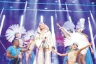 Süperstar Ajda Pekkan sahnede çileden çıktı! Protokolde oturan seyircilere bağırdı: Kuralları bilmiyorsanız gelmeyin