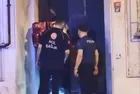 Beyoğlu'nda şüpheli ölüm! Kötü koku gelen evde acı gerçek ortaya çıktı: 57 yaşındaki adam ölü bulundu