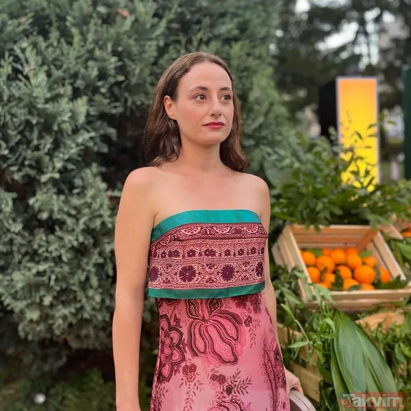 İlk cinsel deneyimini anlatan Nazlı Bulum’a tepki yağdı! “Utanç verici! Edepsizlik...” Kendini savunmaya kalkınca da ortalık karıştı - 13