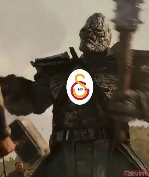 Galatasaray - Sparta Prag maçı bitti saha karıştı! Kırmızı kart gören Okan Buruk'tan flaş açıklama: "Soyunma odasına geldi" - 15