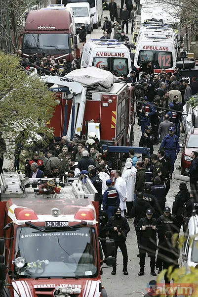 İstanbul Sancaktepe'de düşen askeri helikopterden ilk görüntüler - 15
