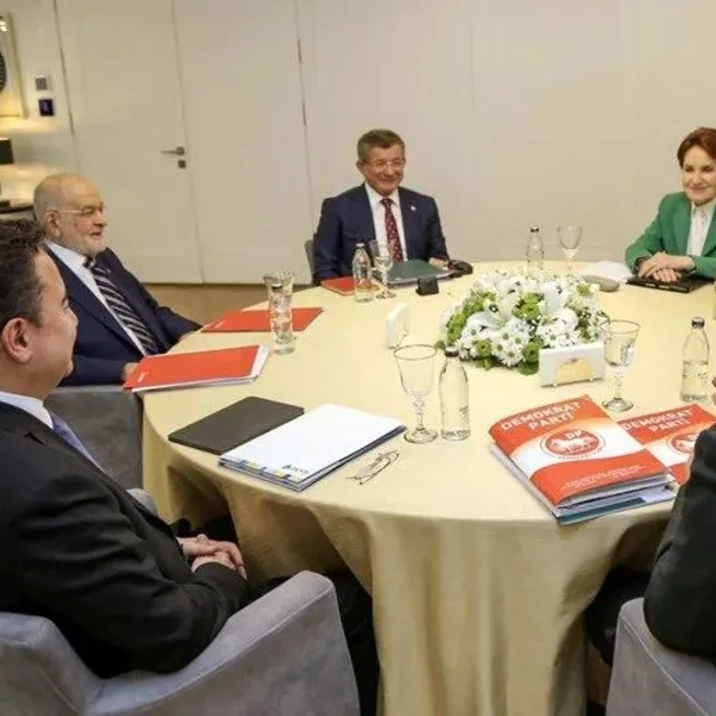 6lı masada hesaplar karıştı! Bu matematiği Einstein bile çözemez