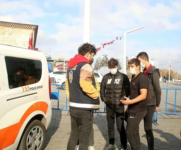 istiklal-caddesi-turistlere-kaldi-1607265209279.jpg