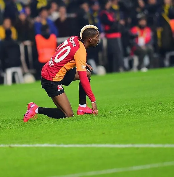 son-dakika-haberleri-onyekurunun-menajeri-istanbula-geldi-galatasaraya-mi-transfer-olacak-menajerinden-flas-sozler-1606838370918.jpeg Son dakika haberleri... Onyekuru'nun menajeri İstanbul'a geldi! Galatasaray'a mı transfer olacak? Menajerinden flaş sözler...-5