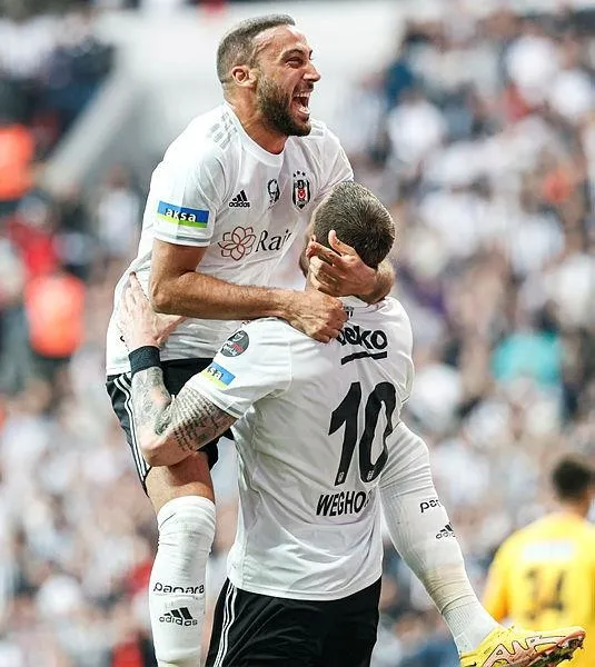 cenk-tosunun-gunesi-milli-futbolcu-senol-gunes-yonetiminde-bir-baska-oynuyor-1667261890778.jpeg Cenk Tosun’un güneşi! Milli futbolcu, Şenol Güneş yönetiminde bir başka oynuyor-3