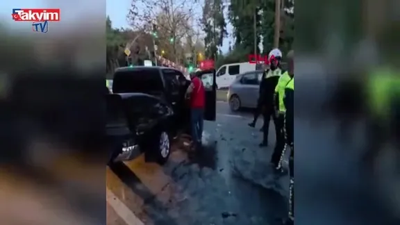 Sarıyer’de kırmızı ışık ihlali kazaya neden oldu: 2’si çocuk 3 yaralı