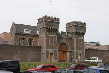 Netanyahu için tüm kapılar Scheveningen hapishanesine çıkıyor