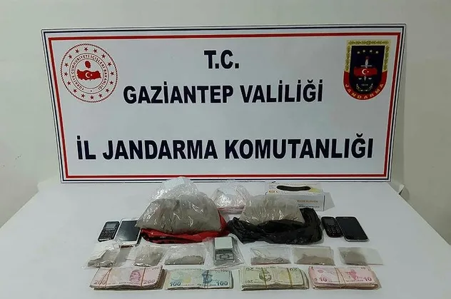 Son dakika: Gaziantep'te 2 kilogram eroin ele geçirildi