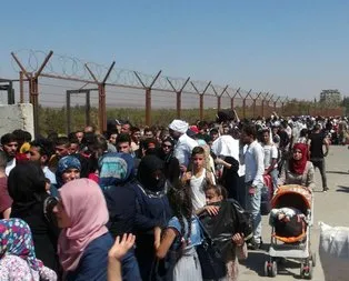 Suriyeliler sınır kapısına akın etti