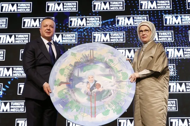 Emine Erdoğan'dan başarılı kadın ihracatçılara tebrik