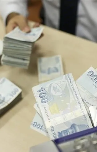 Devletin aldığı kredi destek tedbirlerini delmeye çalışan bankalardan kredi kartı oyunu: Limitleri 1 milyar TL'yi buldu!