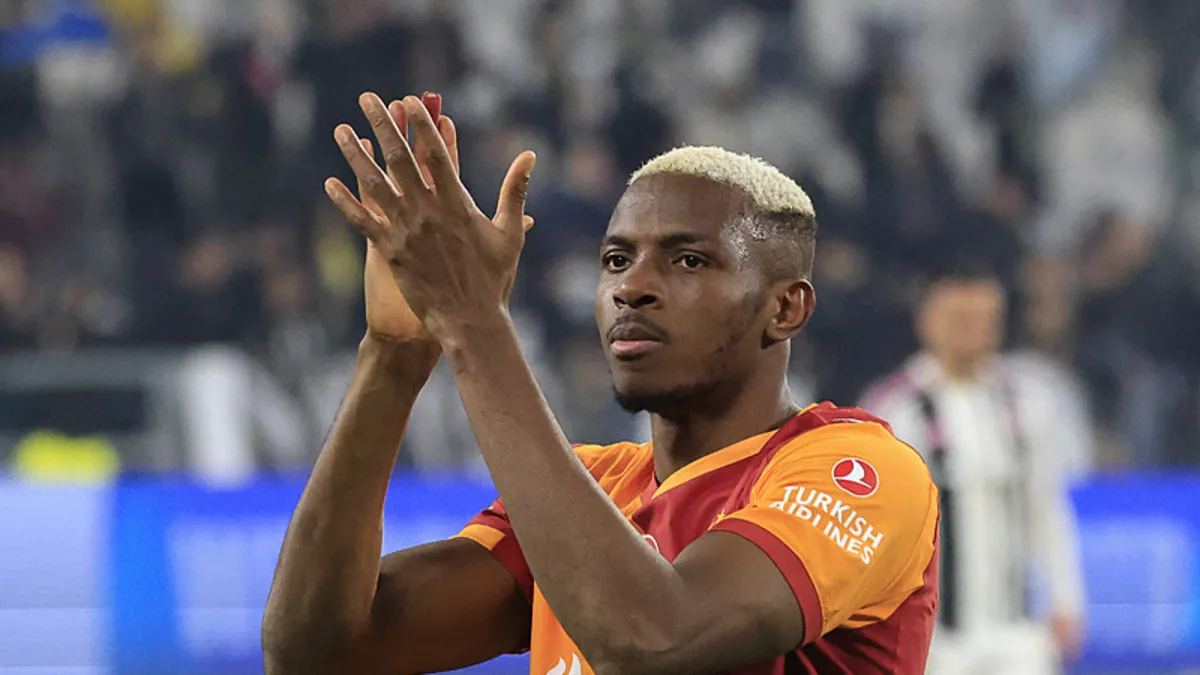 Victor Osimhen Şampiyonlar Ligi'nde haftanın kadrosuna seçildi