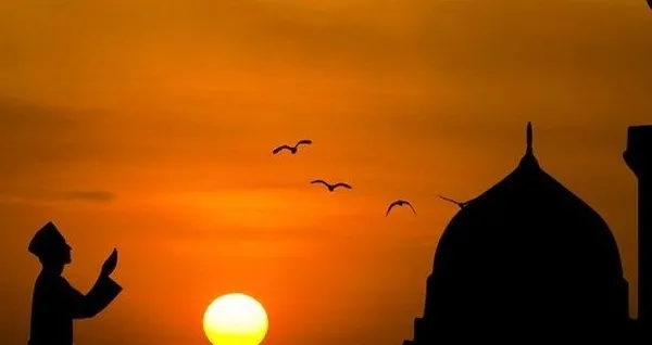 Prof. Dr. Nihat Hatipoğlu yazdı: Namaz dinin direğidir-9