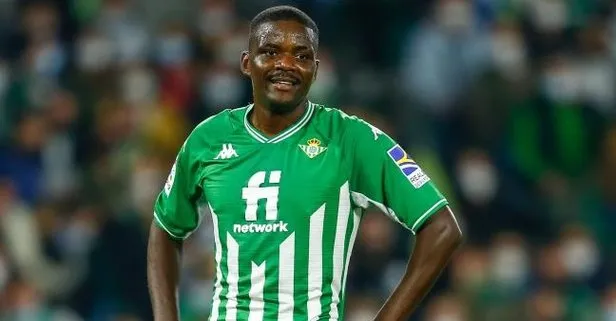 Galatasaray yönetimi Fener’in uzun süredir ilgilendiği Portekizli yıldız William Carvalho için de devrede