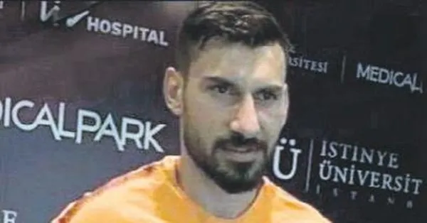 Sener Ozbayrakli Galatasaray Formasini Giydi Takvim