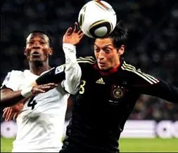 Mesut Özil Messi ile buluşuyor!