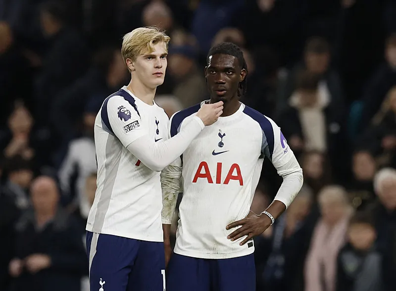 Galatasaray'da orta saha transferi bitiyor! Devler Ligi için 3. futbolcu bulundu - 26