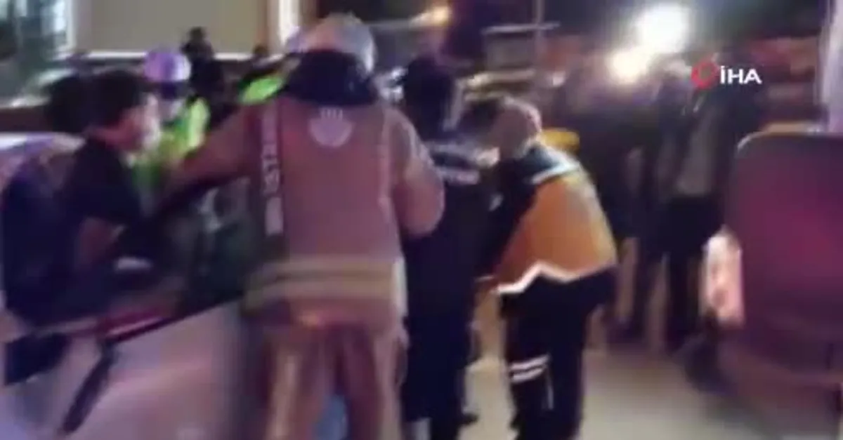 Son dakika: Kadıköy’de ehliyetsiz ve alkollü sürücü yolcu alan otobüse çarptı: 1 yaralı