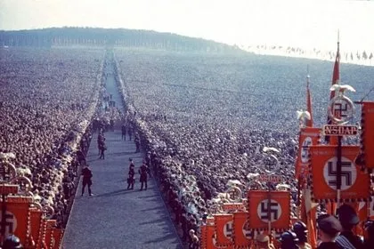 Hitler döneminden hiç görmediğiniz fotoğraflar