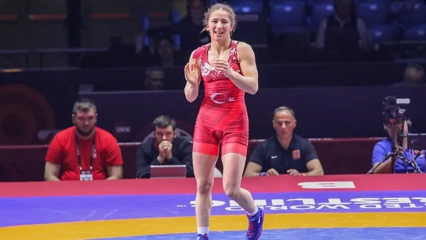 buse-tosun-cavusoglu-kimdir-nereli-kac-yasinda-dunya-sampiyonu-gururumuz-milli-guresci-buse-tosun-cavusoglu-ha-1695323612476.jpg Buse Tosun Çavuşoğlu kimdir, nereli, kaç yaşında? Dünya Şampiyonu gururumuz! Milli güreşçi Buse Tosun Çavuşoğlu hayatı ve kariyeri...-2