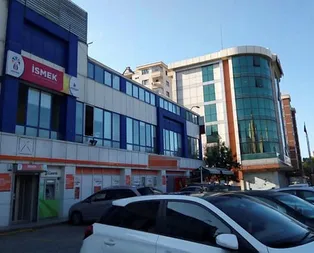 İSMEK’i kapattıkları binada İSPER hala açık