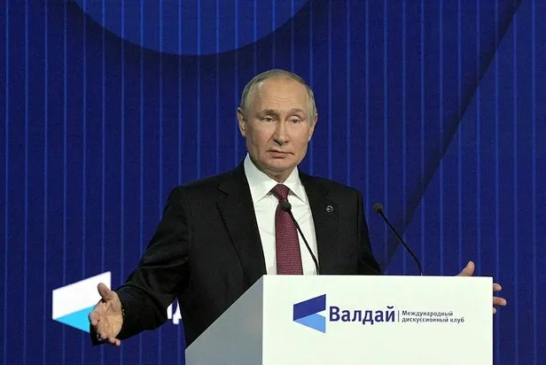 rusya-devlet-baskani-putinden-turkiye-sozleri-recep-tayyip-erdogan-guclu-bir-lider-1666888467778.jpeg Rusya Devlet Başkanı Putin'den Türkiye sözleri: Recep Tayyip Erdoğan güçlü bir lider-9