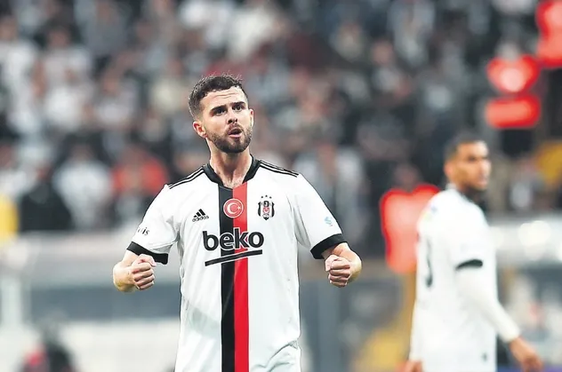 Beşiktaş Başkanı Ahmet Nur Çebi'den Pjanic açıklaması! (Yurttan ve dünyadan spor haberleri)