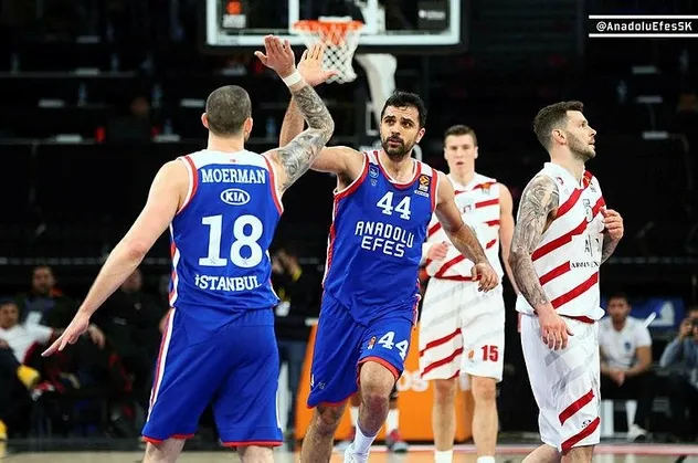 Anadolu Efes ilk adımı attı!
