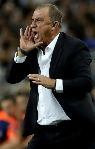 Fatih Terim Cenk Tosun'a haber gönderdi!