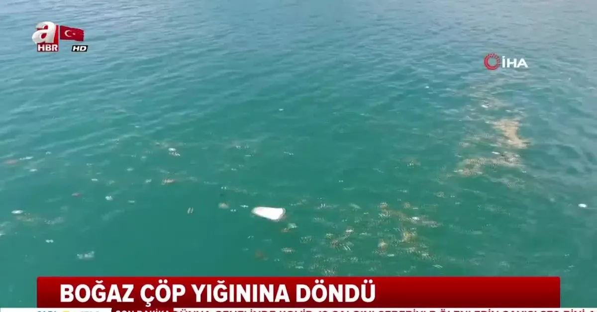 İstanbul Boğazı'nda yüzen çöp yığınları!