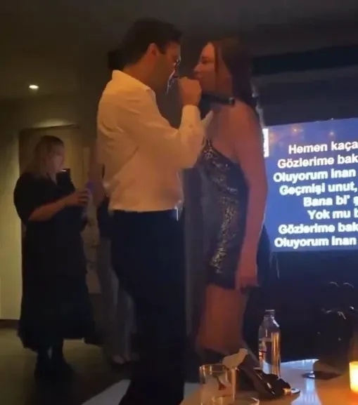 Hülya Avşar Serenay Sarıkaya ve Mert Demir'in dansını tiye aldı: "Kusura bakmayın dayanamadım"-3