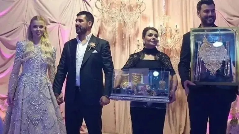 Çağla Öz Tançalan 43 milyonluk düğün ifadesi... 97 takının 78'i sahte çıktı!-6