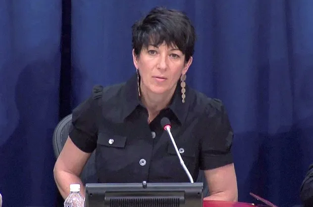 Hapishanede intihar eden milyarder iş adamı Jeffrey Epstein’ın kara kutusu Ghislaine Maxwell tutuklandı! ABD siyasetindeki pedofili skandalı ifşa olacak mı?