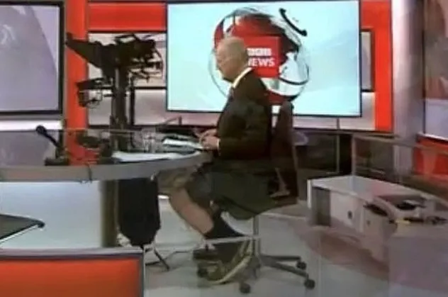 BBC spikeri Shaun Ley haber bültenini şortla sununca sosyal medyanın diline düştü