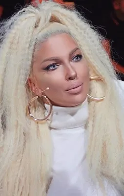 Jelena Karleusa'nın ayakkabısı olay oldu