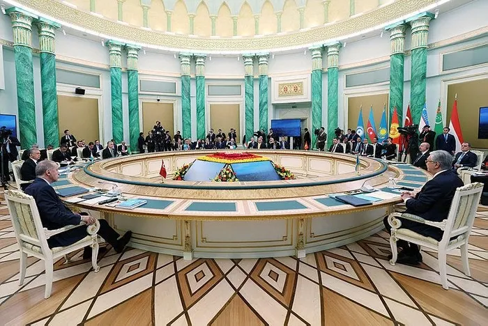 Başkan Erdoğan'dan Kazakistan dönüşü uçakta önemli açıklamalar-7