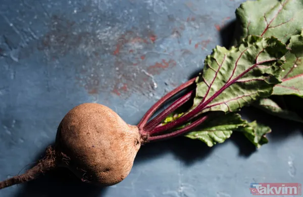 Ispanak, Pancar Ve Kuruyemişleri Aşırı Tüketmek Oksalat Yönünden Zengin Bu Besinler, Aşırı Tüketildiklerinde Böbreklerde Taş Riskini Artırabilir. Özellikle...