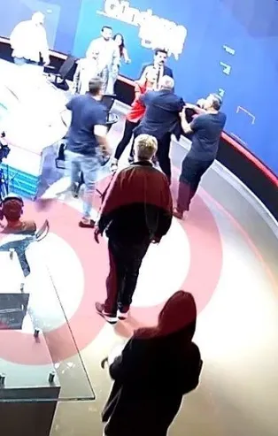 Cemal Enginyurt ve Emrah Topal'ın Latif Şimşek'e saldırısı planlı mıydı? Olayın en yakın tanığı çarpıcı detayları anlattı