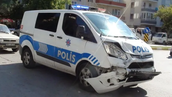 pazar-yerinde-silahli-saldiri-1-olu-1-yarali-1658942289360.jpg Pazar yerinde silahlı saldırı: 1 ölü, 1 yaralı-4