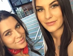 Suç makinesi! Instagram yıldızı model liseli gençleri arabasına alıp...