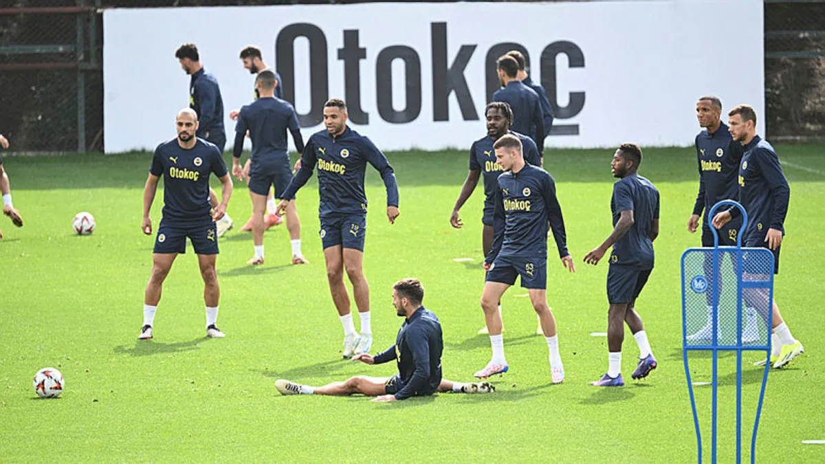Twente - Fenerbahçe maçı saat kaçta? Twente - Fenerbahçe maçı hangi kanalda canlı yayınlanacak?