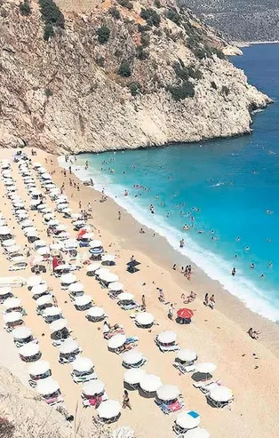 Deniz suyu ve güneş Kovid-19'un etkisini azaltıyor!