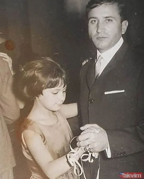 Yalı Çapkını'nda ortalık yangın yeri! Gerçek hikayeyi anlatan Gülseren Budayıcıoğlu da sinirlendi o görüntüye tepki yağdı: "Madem cesareti vardı..." - 8