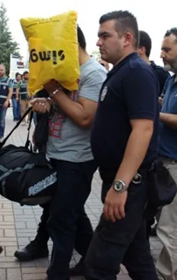 3 general ve 1 amiral tahliye edildi