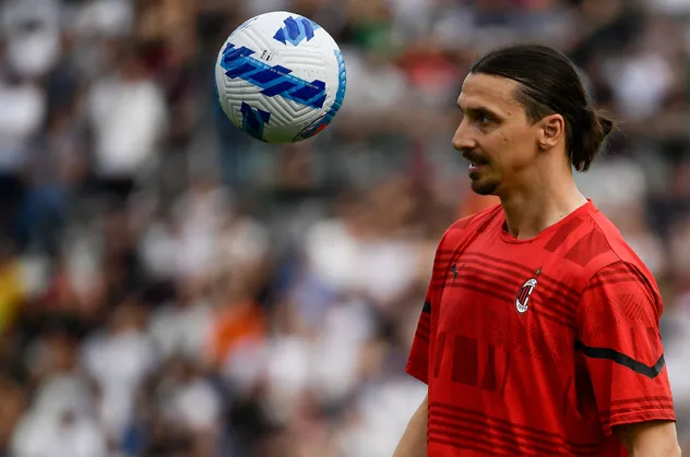 Zlatan Ibrahimovic, 1 yıl daha Milan'da!
