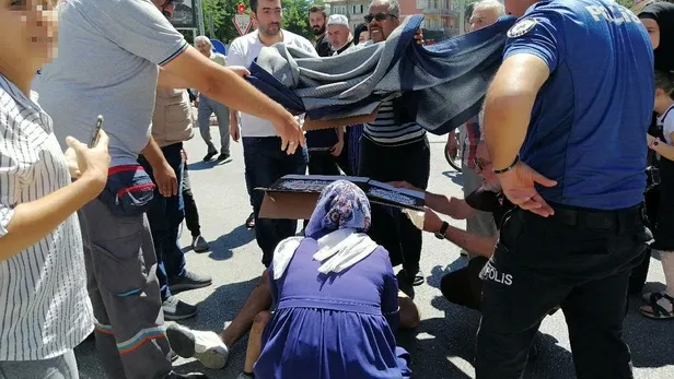 5-yasindaki-zeynep-icin-buyuk-caba-altinda-kaldigi-otomobili-kaldirarak-kurtardilar-1661431505831.jpeg 5 yaşındaki Zeynep için büyük çaba! Altında kaldığı otomobili kaldırarak kurtardılar-2